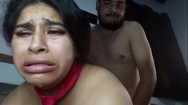 Image Chica vomita por garganta profunda