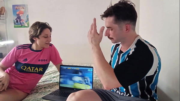 Image P&oacute_s jogo com ninfeta loira do sul e Saymon pau leiteiro
