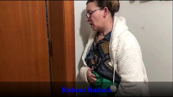 Image Transei com o meu enteado depois de ver o pauz&atilde_o dele no banho (VIDEO COMPLETO NO RED/SHEER)