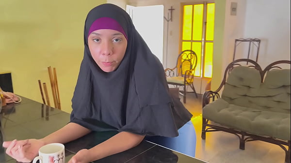 Image ENGA&Ntilde_ANDO A MI MADRASTRA MUSULMANA ARABE CON SU HIJAB