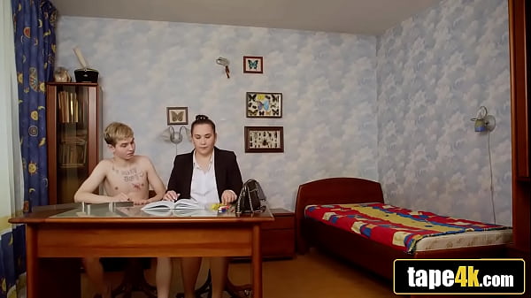 Image Geometry Gone Wild: Russian Tutor's Big Ass Takes a Hard Lesson