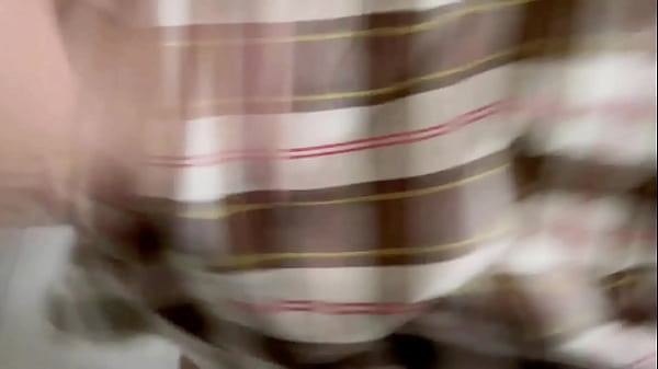 Image ESPIANDO A MI HIJASTRA EN LA DUCHA SE ME PONE DURA LA VERGA Y ME COMO SU CO&Ntilde_O SIN CONDON HASTA CORRERME