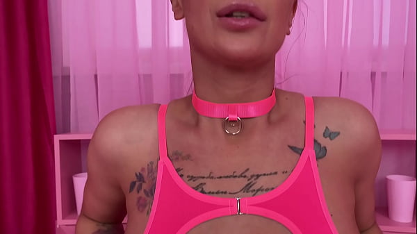 Image Wife gives deep blowjob and lets cum in her ass