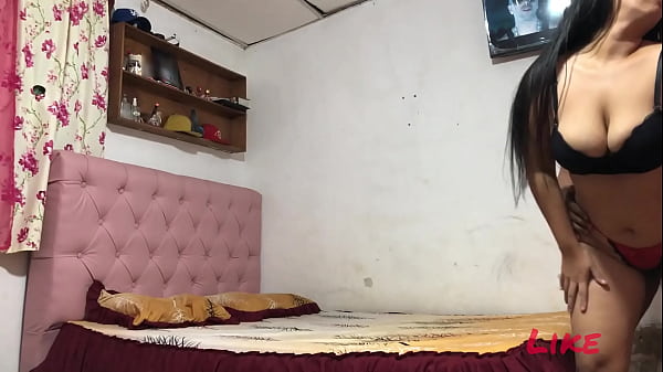 Image Madrastras con grandes atributos y ninfomana le gusta que la toquen con su ropa interior puesta