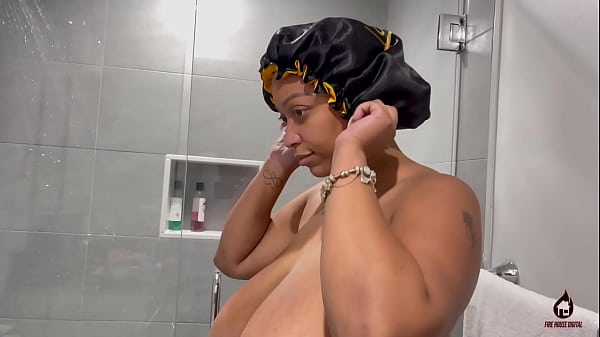 Image huge tit ebony babes taking shower