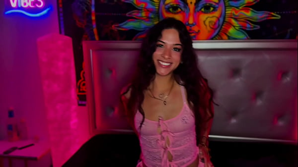 Image Sexy petite luxe la fox begs for creampie bbc