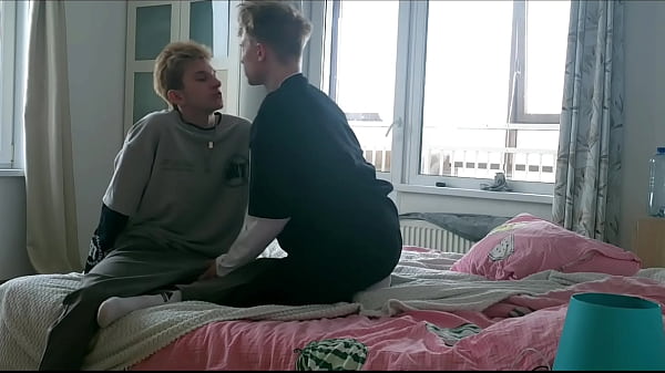 Image part 1 sweet sex of two twinks