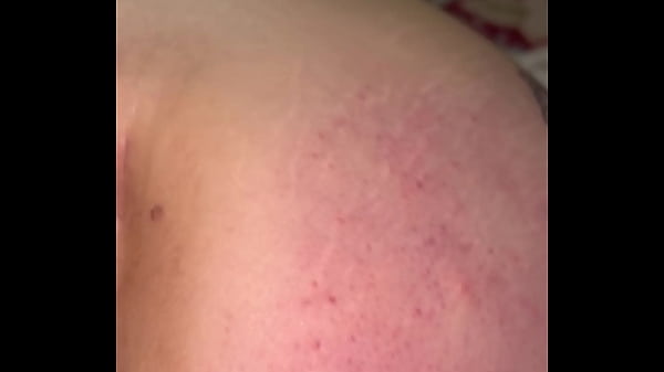 Image Vino mi amigo y le chupe la rica verga que tiene y me termino cojiendo rico hasta hacerme venir a lluvia de squirt