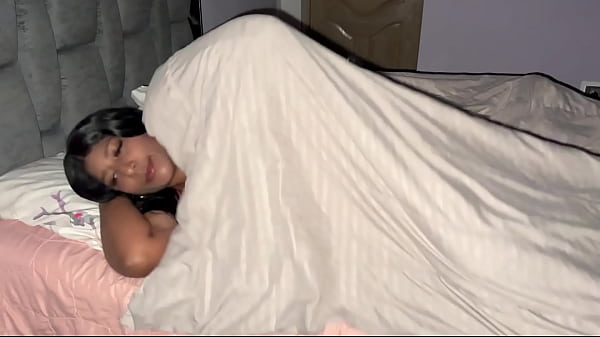 Image &iexcl_Stepdad mistakes his stepdaughter for his wife and accidentally fills her with cum!