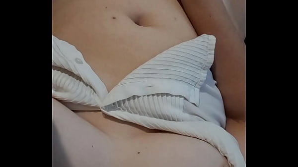 Image Milf secretary masturbates outside work