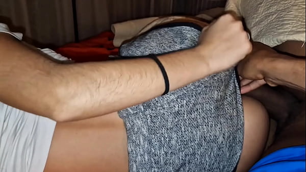 Image Me despierto con la polla de mi hermanastro en la cuca y luego la follo como una puta