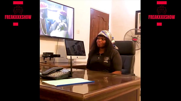 Image OFFICE SQUIRT AND SEX WITH HUGE ASS EMPLOYEE. PLEASE SUBSCRIBE TO RED