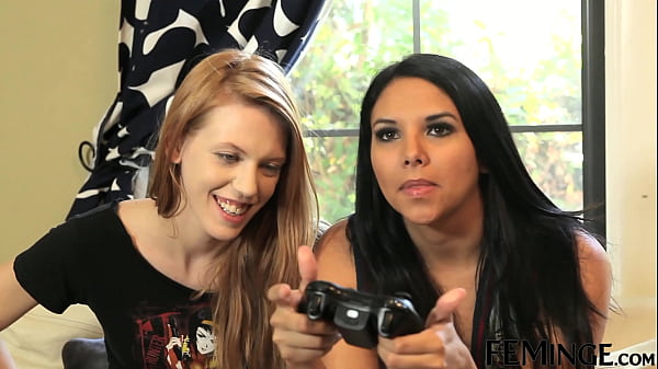 Image FEMINGE 4K: An 18-year-old student tries the 69 position with her friend