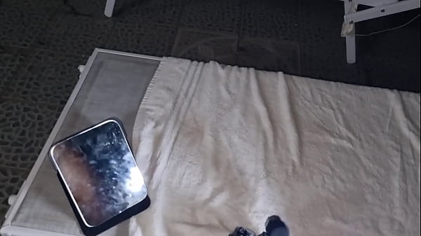 Image AUTOEROTISMO | ESCLUSIVO - MASTURBAZIONE CON SEGA INTENSA PI&Ugrave_ PISCIATA SULLA TERRAZZA DELLA MATRIGNA IN PUBBLICO E UN GRANDE CAZZO BIANCO ITALIANO