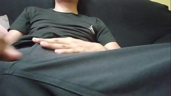 Image Jerking off in the mainroom almost get caught