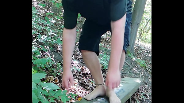 Image Nylon Fetisch Pause auf dem Seilbahnberg