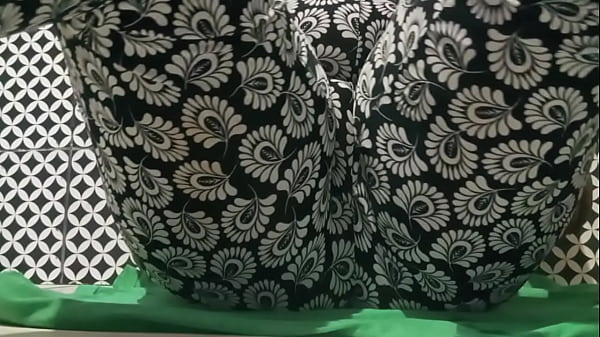 Image VAZOU! professora evagelica mandou essa video no grupo da escola metendo uma cenoura buceta gostosa