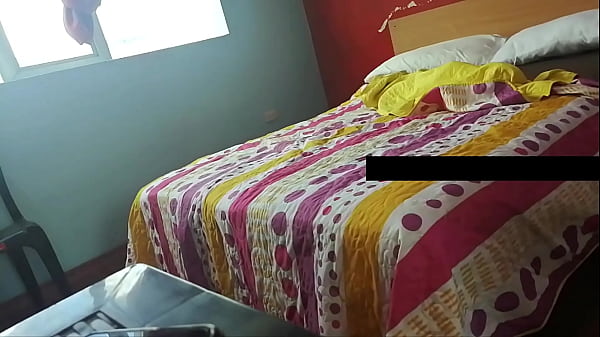 Image Mi marido exige una videollamada donde me folle su hijastro al menos una vez al mes