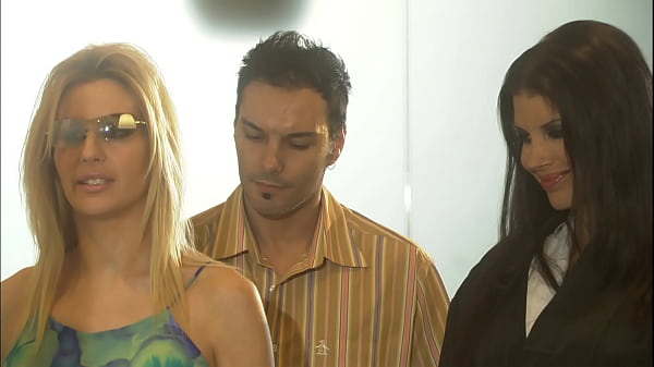 Image Asian mom having sex and realx with blonde milf