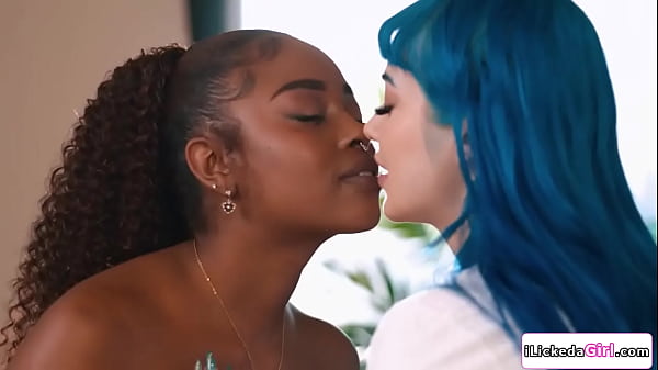 Image Ebony lesbian teaching big tits white roommate how to squirt