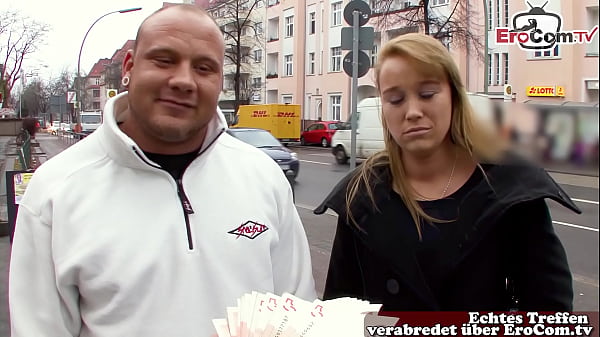 Image Deutsches Stra&szlig_en Casting - Echtes Paar probiert Porno