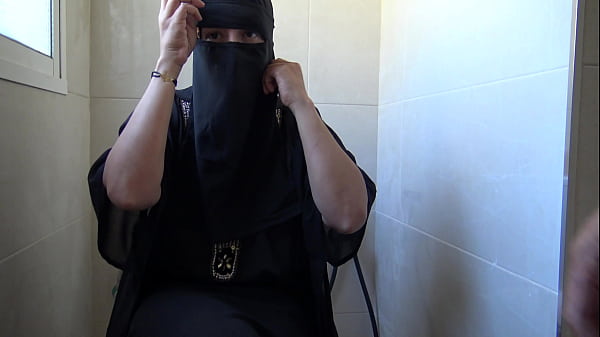 Image Afghani immigrant stepmother loves it when her 18 year old British stepson cums in her mouth
