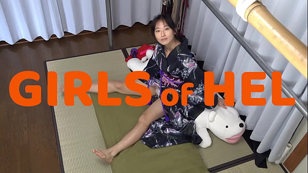 Image Pretty in kimono - Japanese model masturbates after a photoshoot