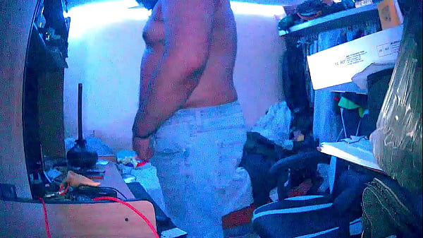Image Descubierto sin querer&hellip_ le deje una c&aacute_mara en su cuarto