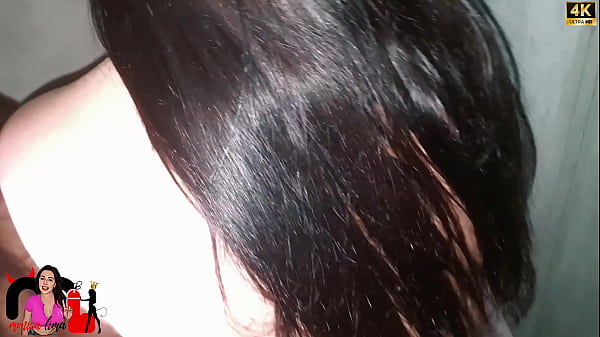 Image Levei minha enteada de 18 anos para foder com desconhecidos no gloryhole.