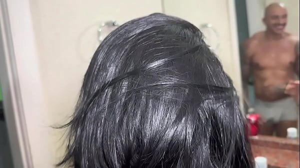 Image Minha madrasta gostosa ficou peladinha e eu filmei tudo.