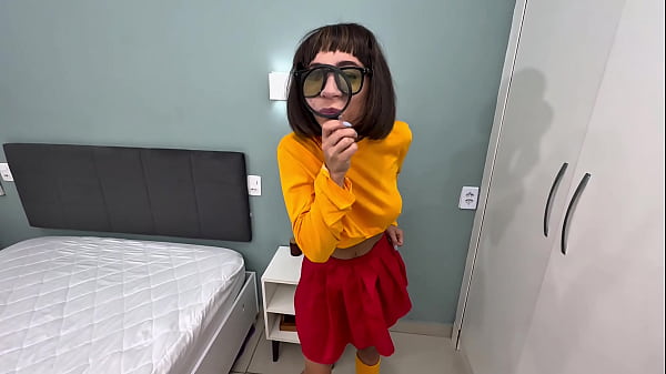 Image Na falta de biscoitos Scooby, Daphne e Velma d&atilde_o o cuzinho no pelo para salsicha arrega&ccedil_ar e gozar dentro