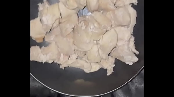 Image CHICKEN &VEGETABLES IN MY VIRGIN TEEN BEAUTIFUL 18YEAR OLD WET SEXY PUSSY-BEST SAUDI AMATEUR MASTURBATE-KINKY FOOD FETISH-ARABIAN SNOWWHITE-LOS ANGELES-USA-2025-UNITED STATES OF AMERICA-ARAB PORN-
