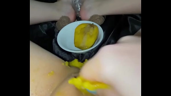 Image MANGO IN MY 18 YO VIRGIN PUSSY-TEEN SAUDI GIRL MASTURBATEWITH FRUIT-KINKY FOOD FETISH-ARABIAN SNOWWHITE-LOS ANGELES-UNITED STATES OF AMERICA-2025-USA-WANTS BBC NOW