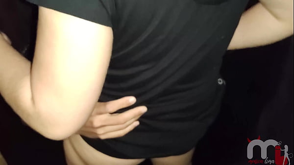 Image Chupei um negro dotado no GloryHole e tomei todo o leitinho quente.