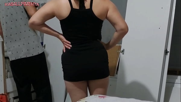 Image Dona de casa Amadora seduzindo o montador e pagando o servi&ccedil_o com xerecard