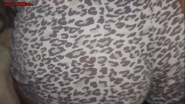 Image Casada confessa trai&ccedil_&atilde_o apos marido pegar nudes que ela enviou para o Patr&atilde_o