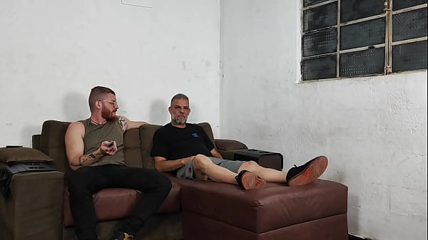 Image bastidores dos Carmonas batendo uma ate gozar