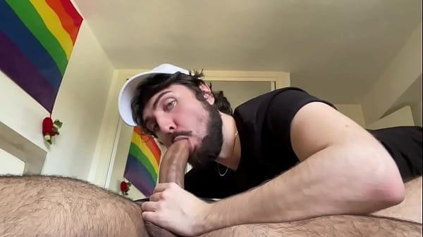 Image bouncing on my friend till he cums inside me