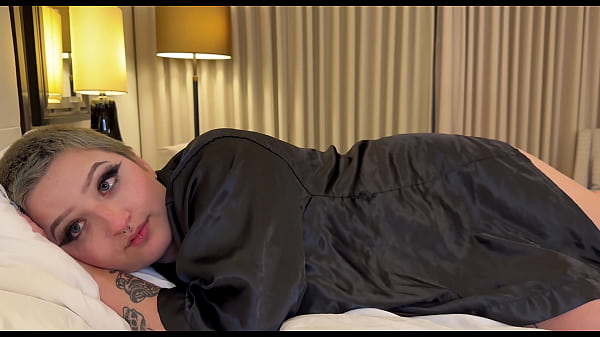 Image Casting Curvy: Sharing Bed on Vacation with Little Thick Stepsis