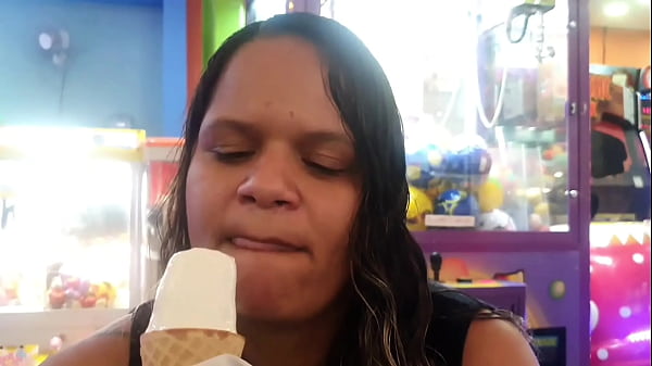 Image Procurando homens no shopping emcontrei garoto dotado fodi no banheiro