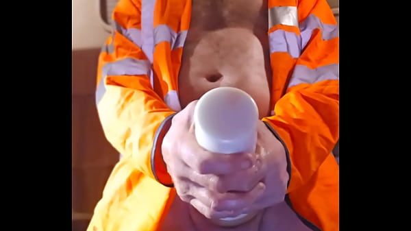 Image Daddy Wanking in truck (Gazzadomm)