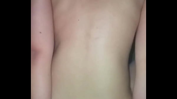 Image Latina le encanta de espaldas y que le deje su colita roja y que se la abra