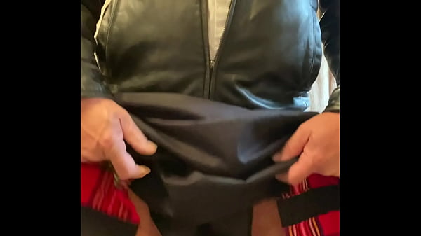 Image Kilt Piss