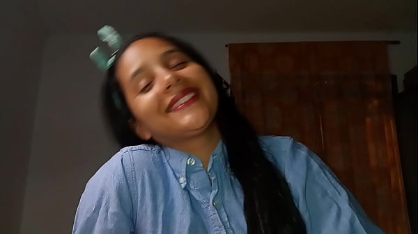 Image Colegiala recibe toda la leche en la boca despu&eacute_s de clases, succiona y masajea la polla con la lengua hasta lograr la garganta profunda !!! Incre&iacute_ble !!!