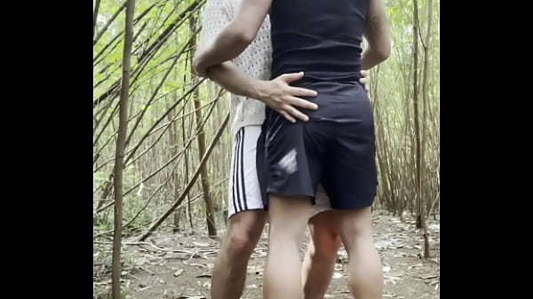 Image Comi mais um boy no mato