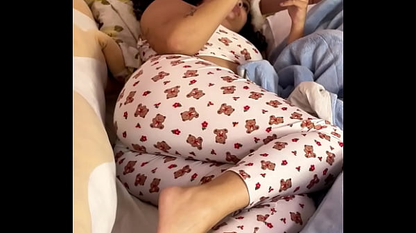 Image Chubby Girl Farting on Bed Loud and Natural