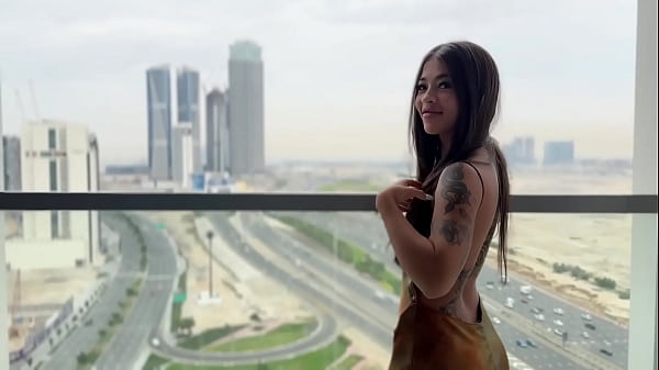 Image Visiting Dubai, blowjob, cum in mouth and foot massage!