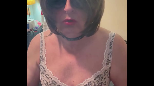 Image CD Nikki sexy stroking and smoking