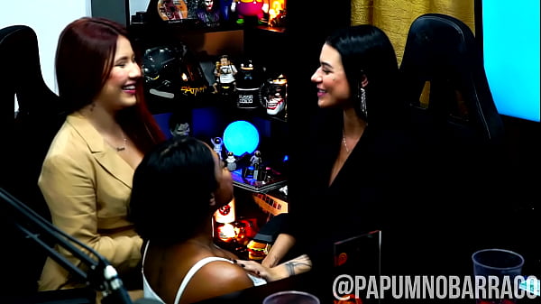 Image O Podcast pegou fogo, elas se chuparam bem gostoso, a putaria rolou solta! - P&aacute_pum no Barraco!