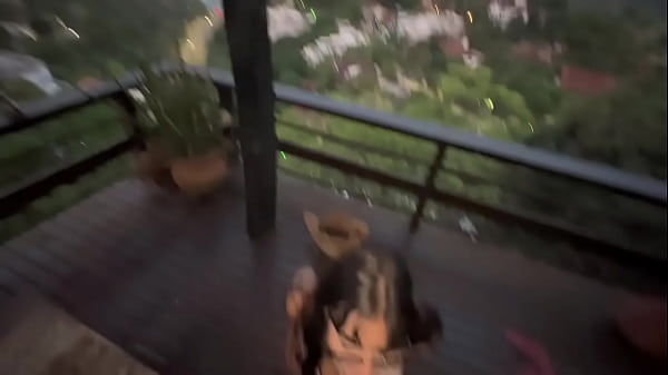 Image Nerdzinha safada dando a bucetinha na varanda, ser&aacute_ que algu&eacute_m viu?